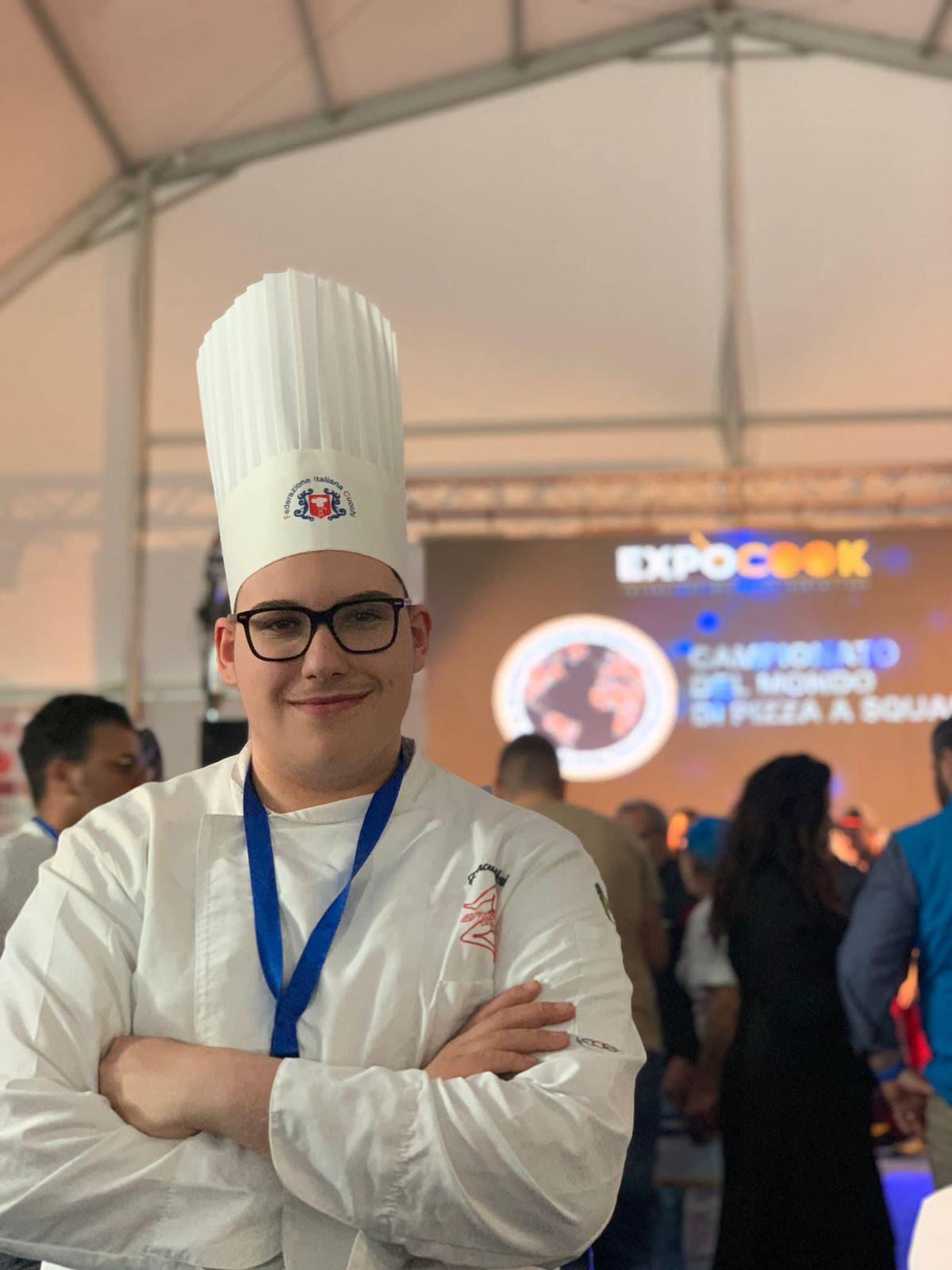 Sanremo 2023, il 18enne pizzaiolo palermitano Francesco Morici cucinerà all’Ariston