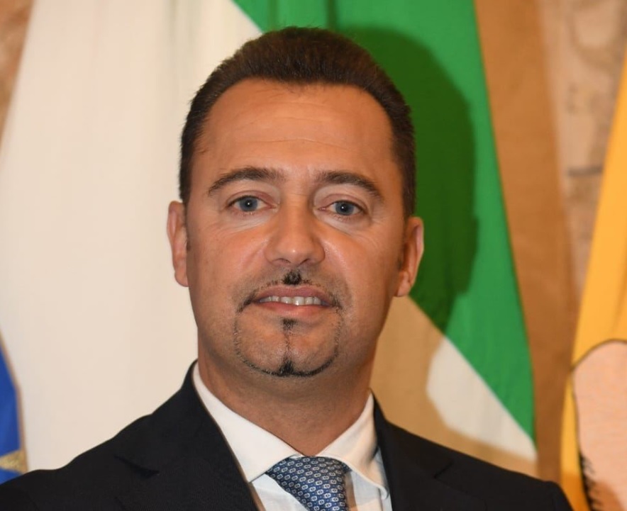 Caso Cannes, FdI difende Scarpinato: “Lui corretto”, Schifani amaro: “Risorse perse”