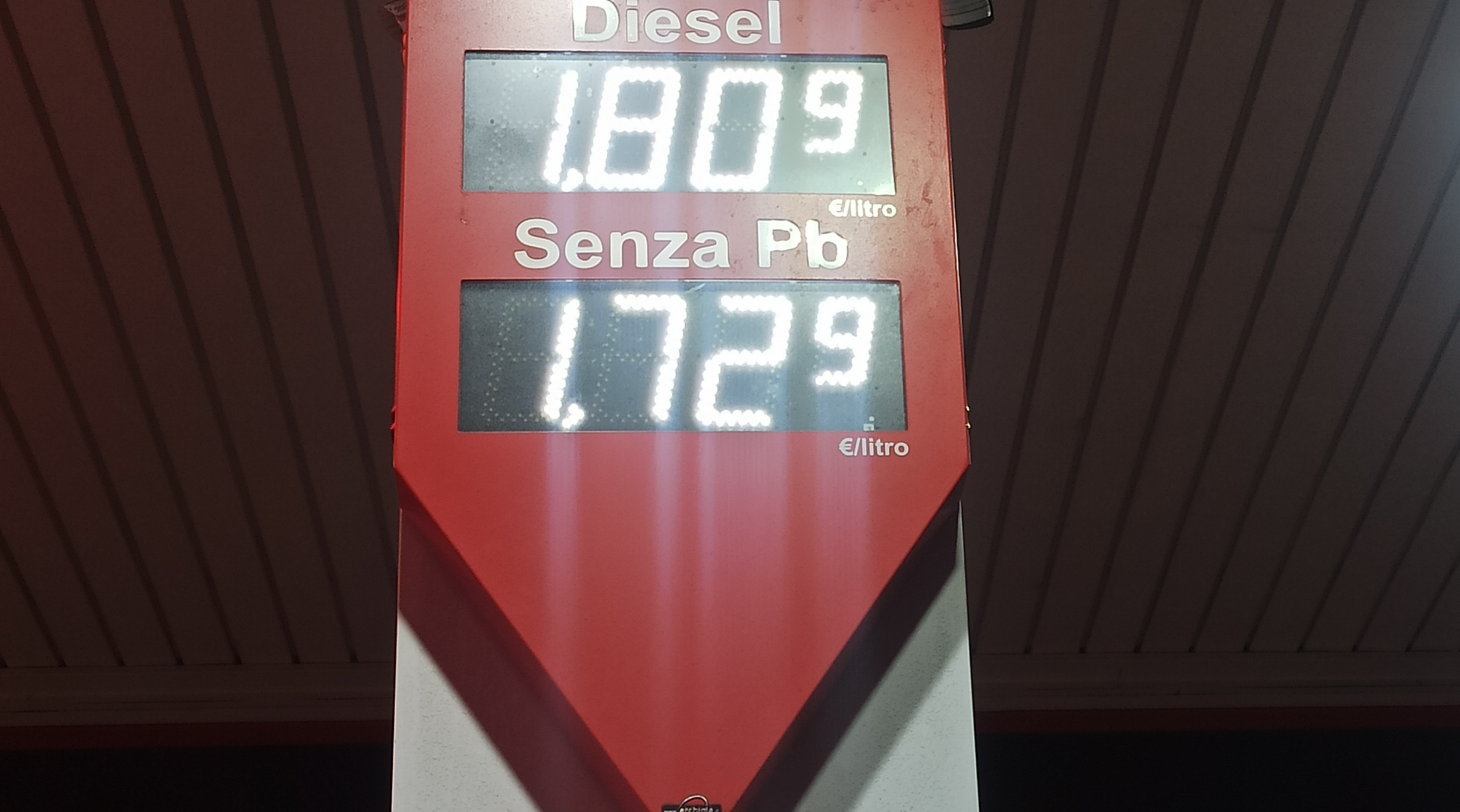 Carburanti, tutto come previsto: risalita vertiginosa dei prezzi
