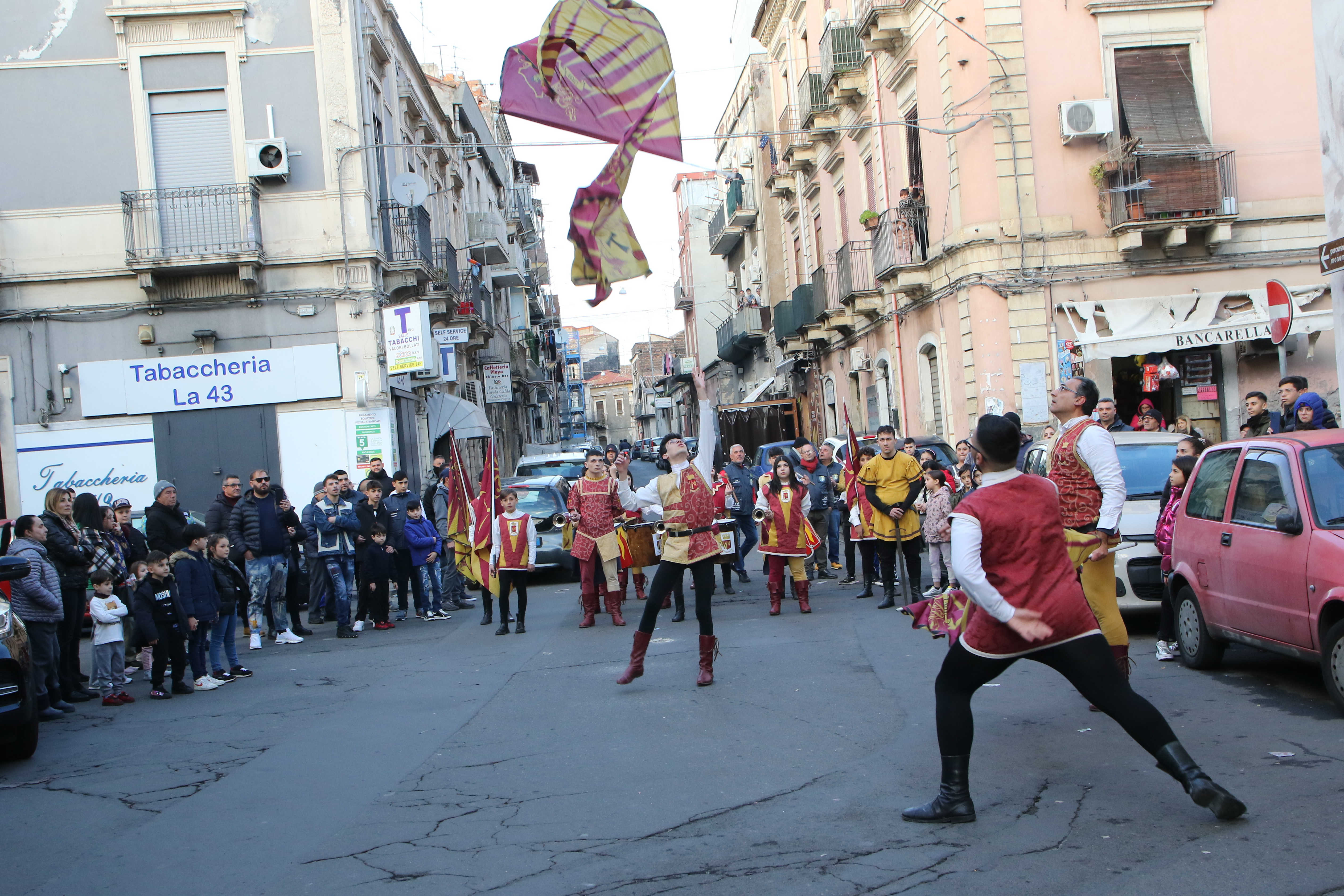 L’altarino di Sant’Agata in via Stella Polare abbraccia i suoi abitanti, le Foto