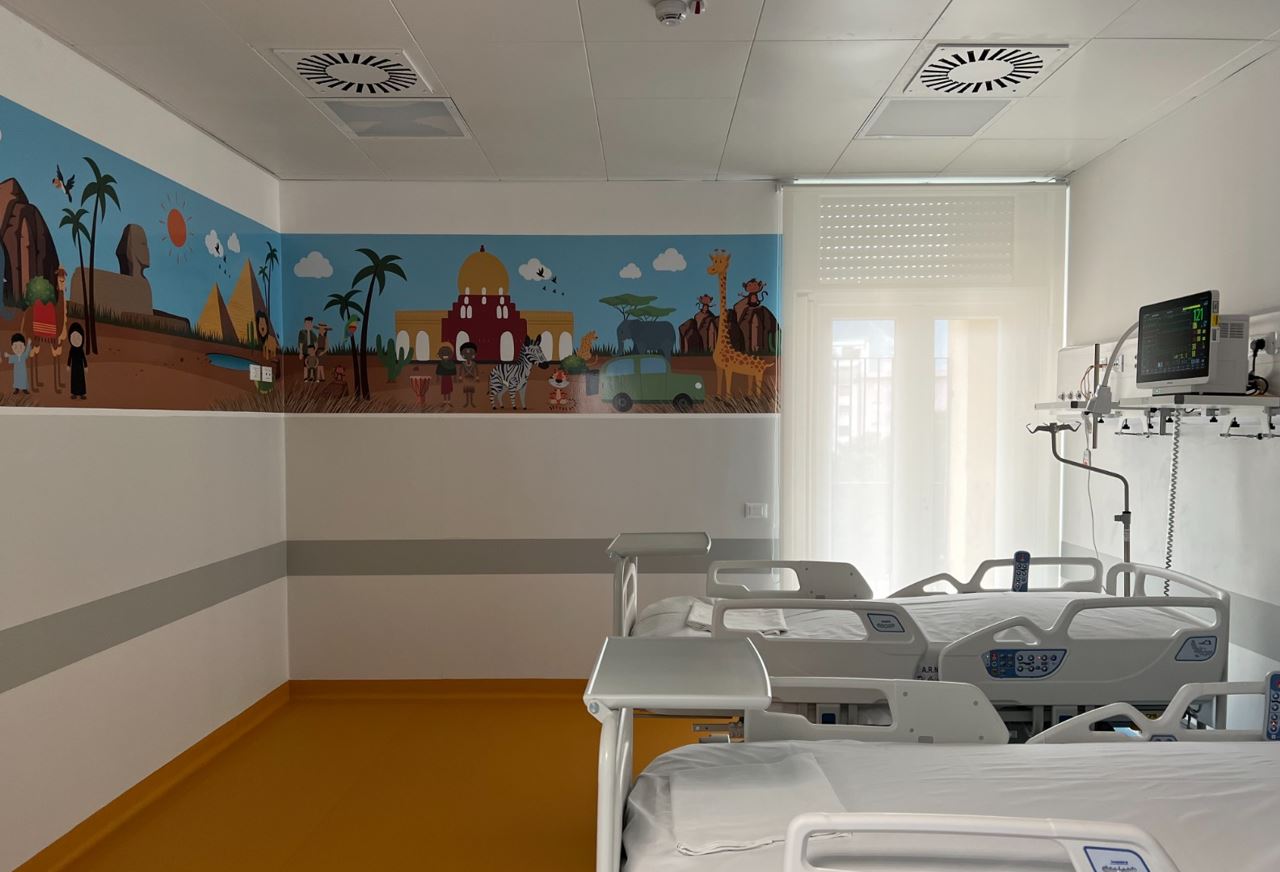 Furto in ospedale a Palermo: dottoressa derubata della borsa dopo il giro di visite