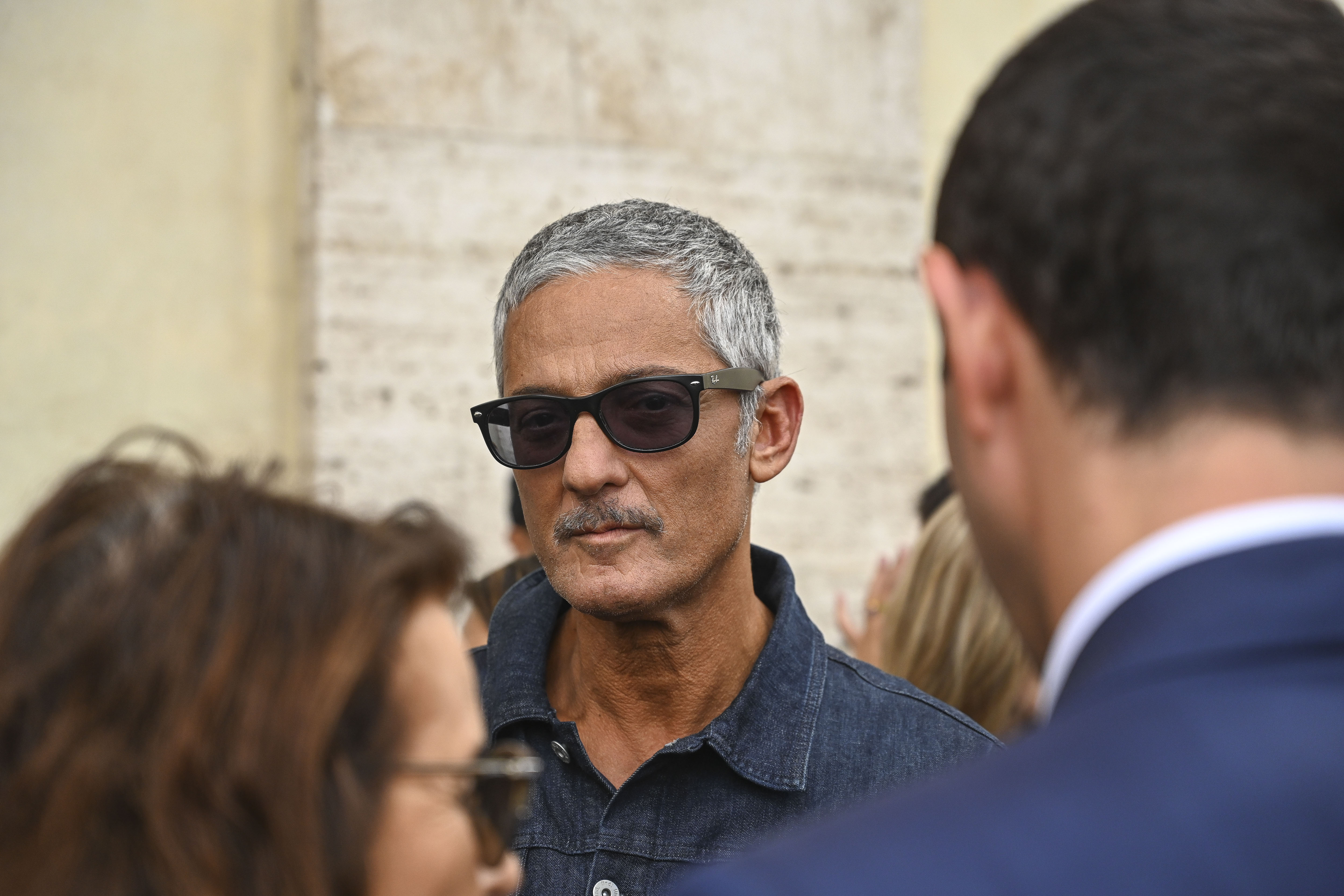 “Addio Fiorello”: il noto showman e la gag sui social