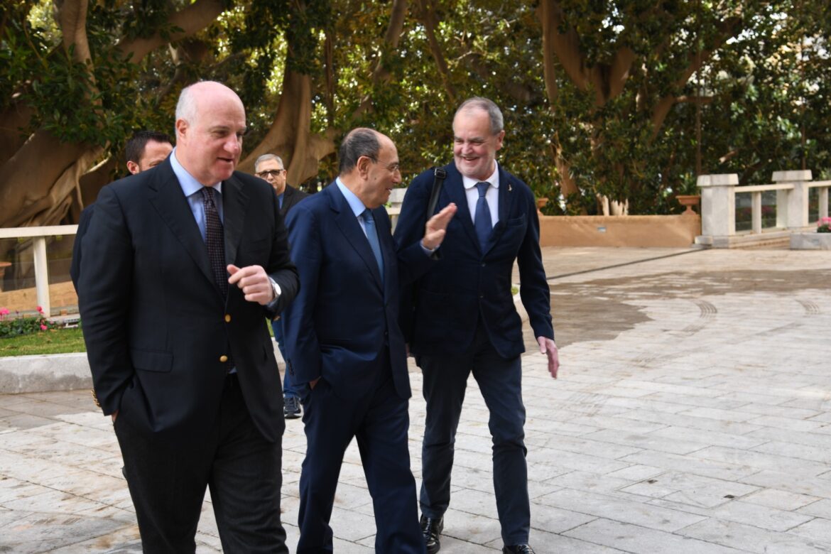 Sicilia, incontro tra la giunta Schifani e il ministro Calderoli a Palazzo d’Orleans