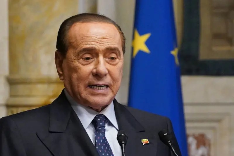 Morte Berlusconi, a Catania raduno dei militanti di Forza Italia