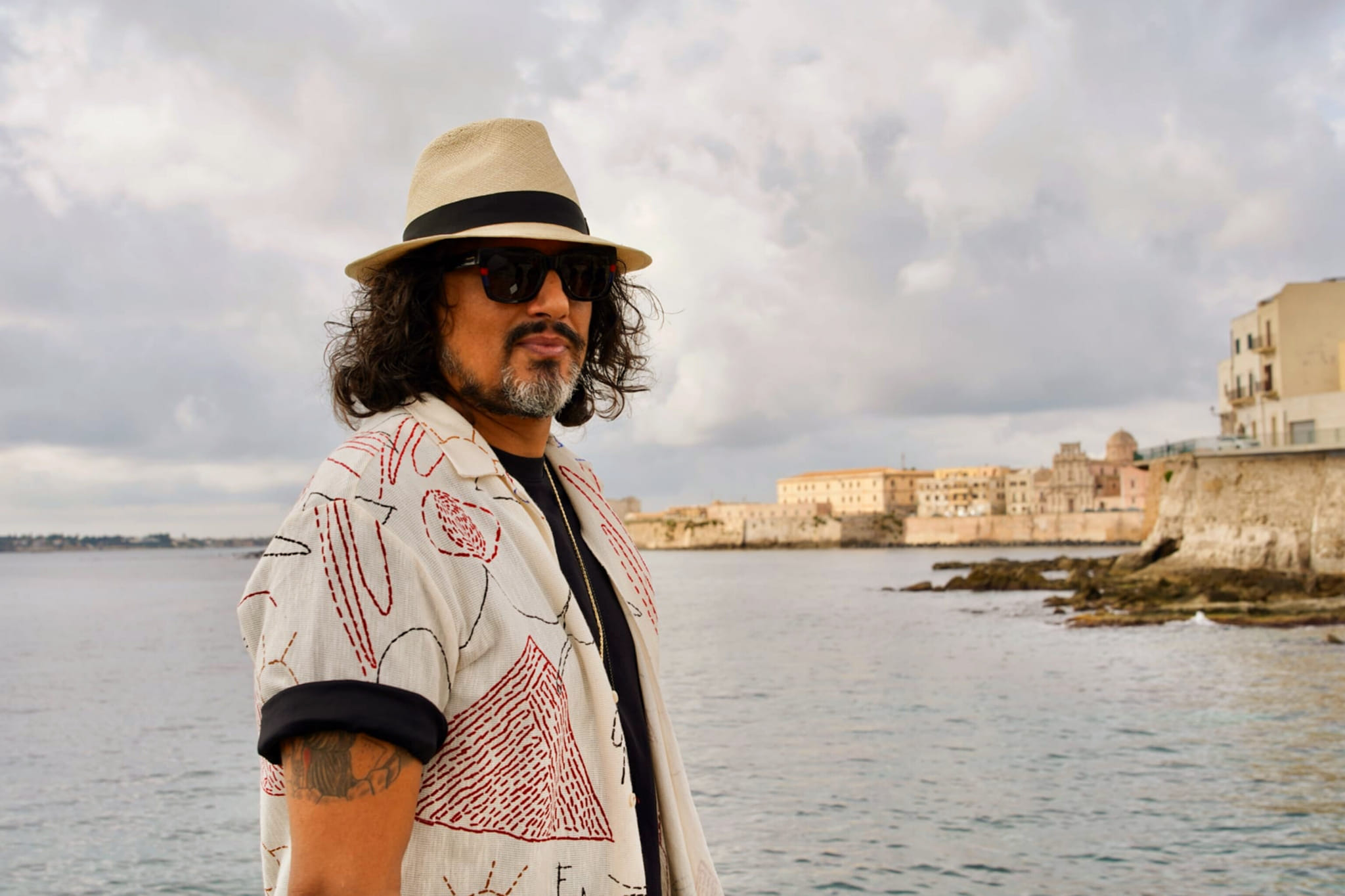 Alessandro Borghese e “4 Ristoranti” in Sicilia: tappa a Ortigia. Lo chef: “Mi arricrio”