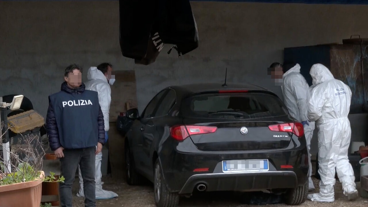 Messina Denaro, è caccia agli altri bunker segreti del boss a Campobello di Mazara