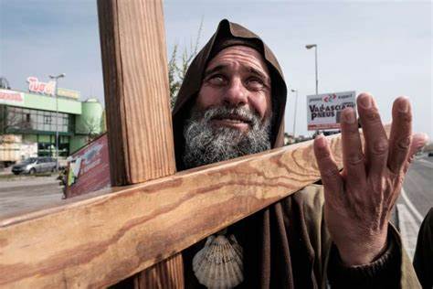 Morto Biagio Conte, una vita in strada dedicata agli ultimi – le Foto