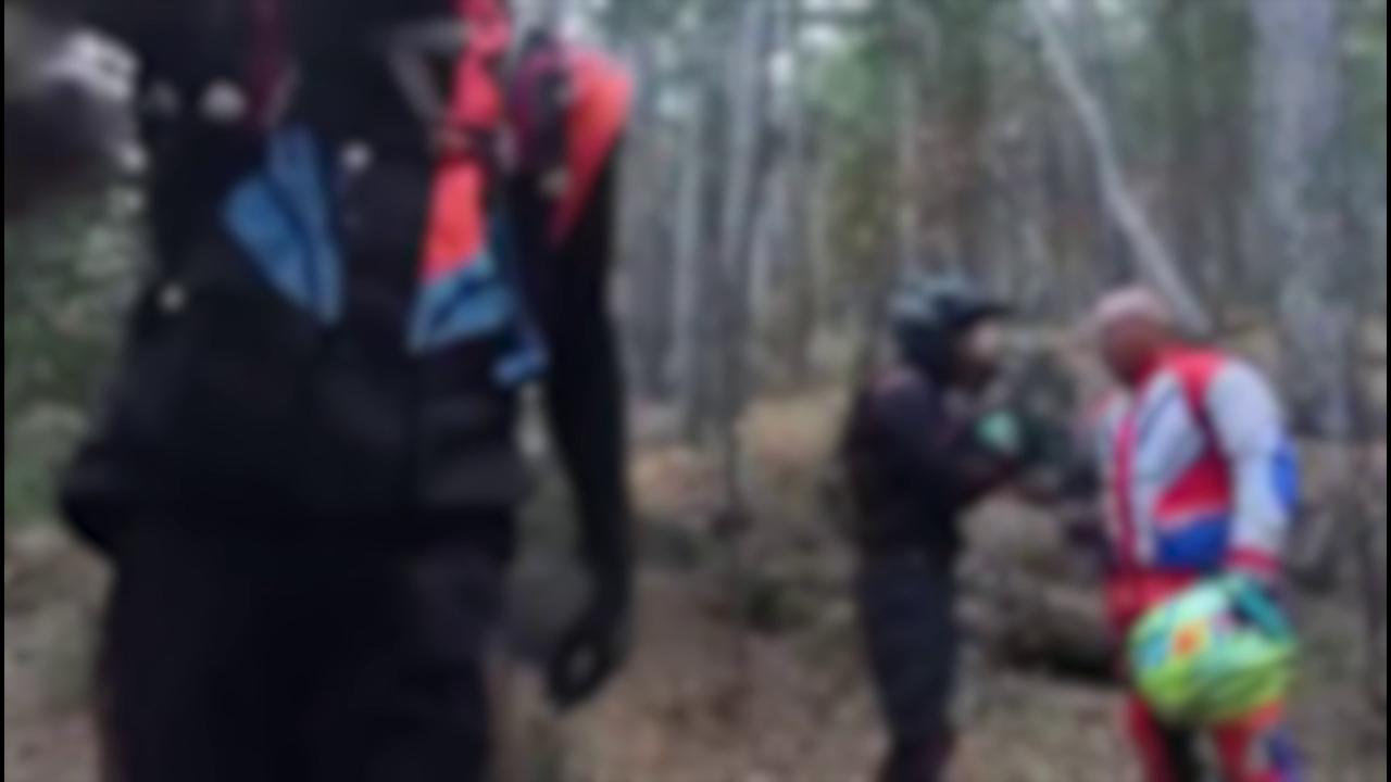 Auto e moto sull’Etna, l’allarme del WWF: “Parco divertimenti senza regole e controlli”