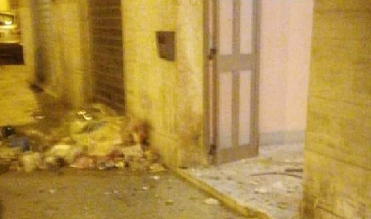 Siracusa, bomba esplode all’ingresso di un condominio: paura e panico tra i residenti