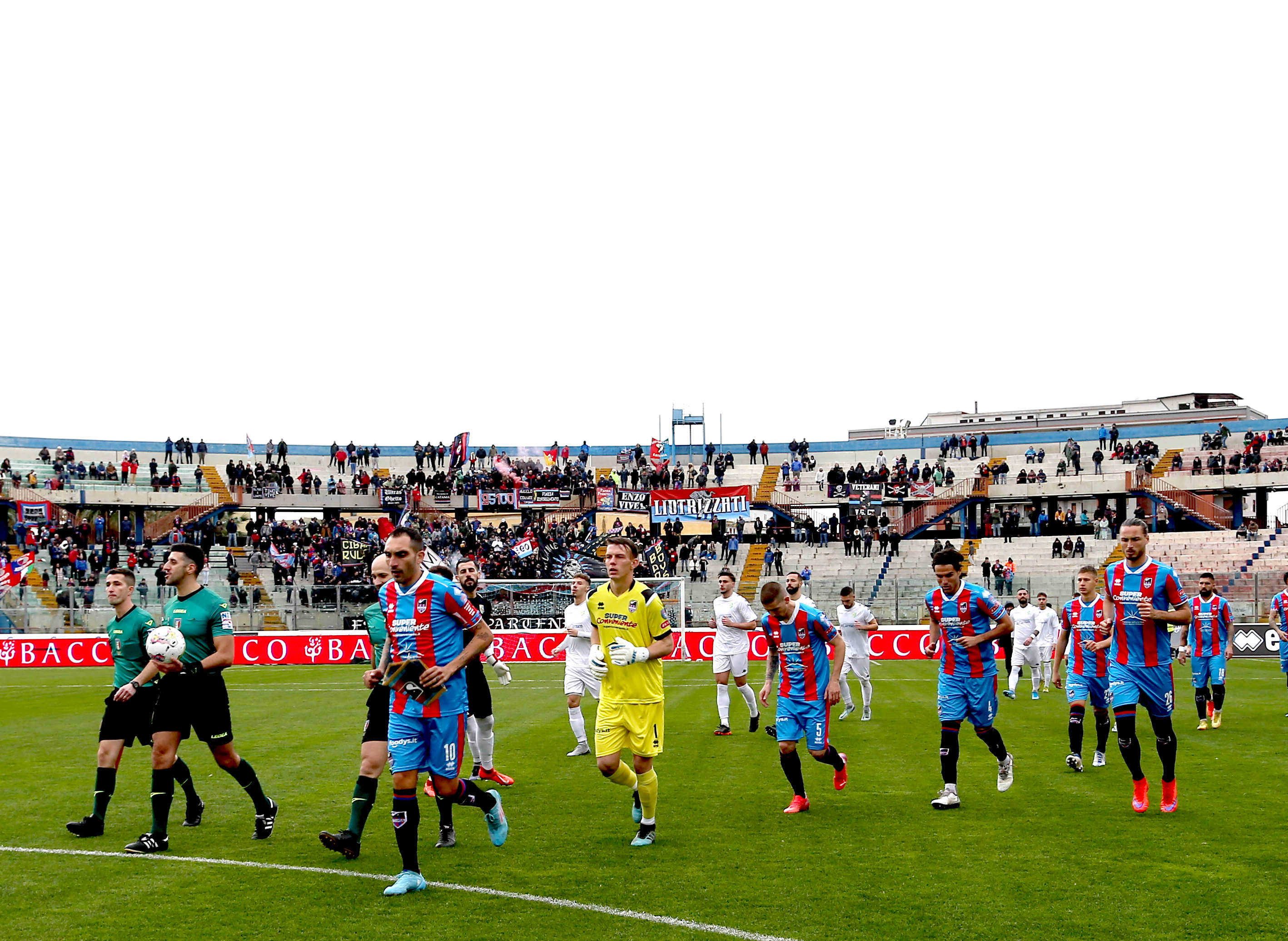 Catania cala il poker contro il Licata: le FOTO