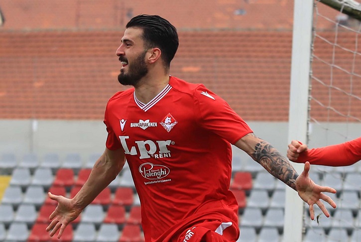 Catania SSD, colpo in entrata: preso l’attaccante Alessandro De Respinis