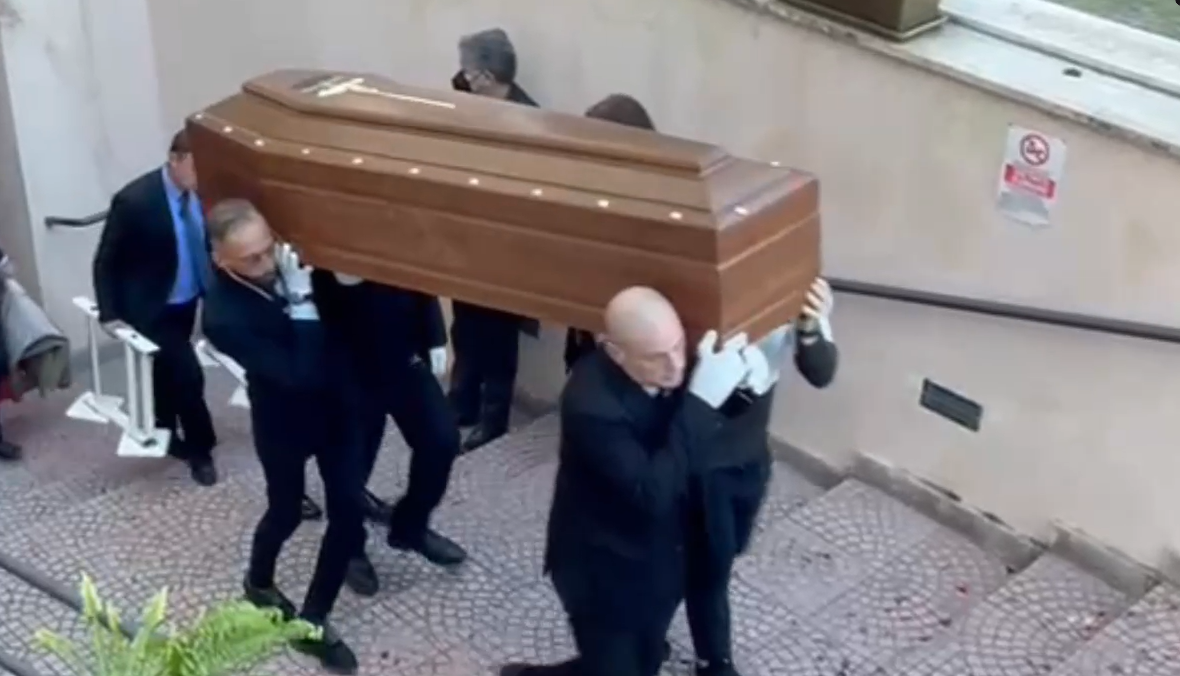 Bagheria, celebrati i funerali di Teresa Spanò: uccisa dalla figlia 17enne