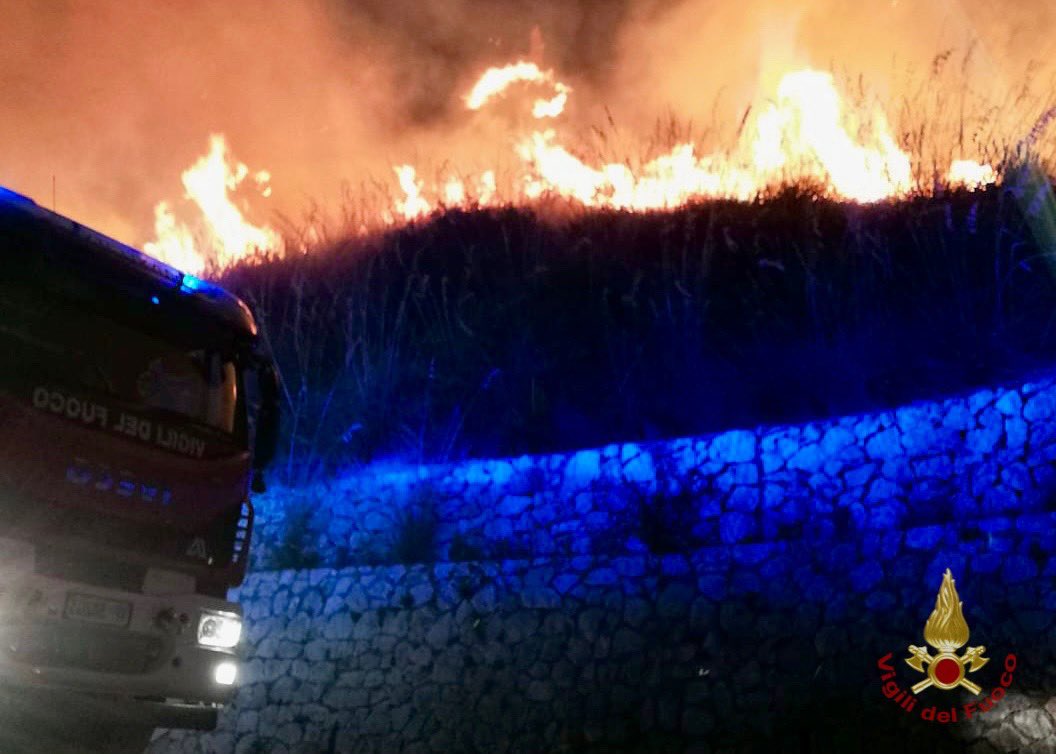 “Sicilia messa a fuoco”, la campagna di sensibilizzazione di Legambiente contro i roghi