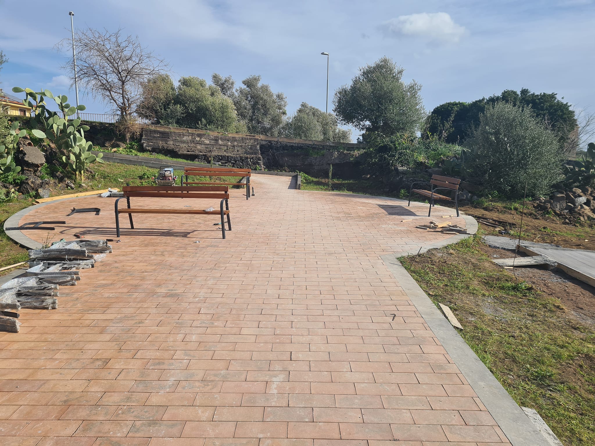 Aci Castello, al Parco Jean Calogerò proseguono i lavori – FOTO