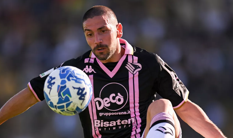 Palermo, ufficializzate le cessioni di Crivello e Floriano