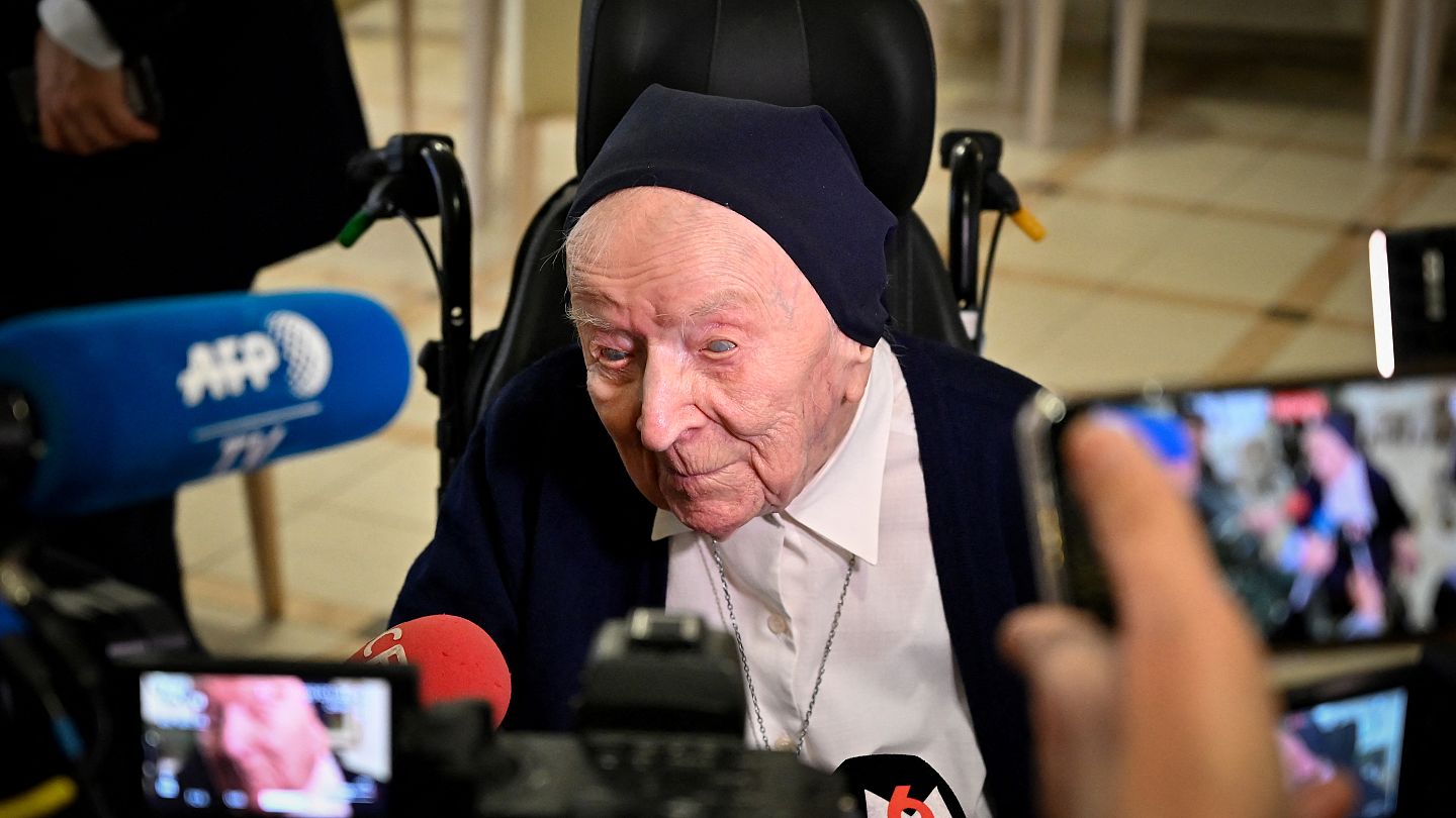 È morta Suor Andrè, la persona più vecchia del mondo: aveva 118 anni