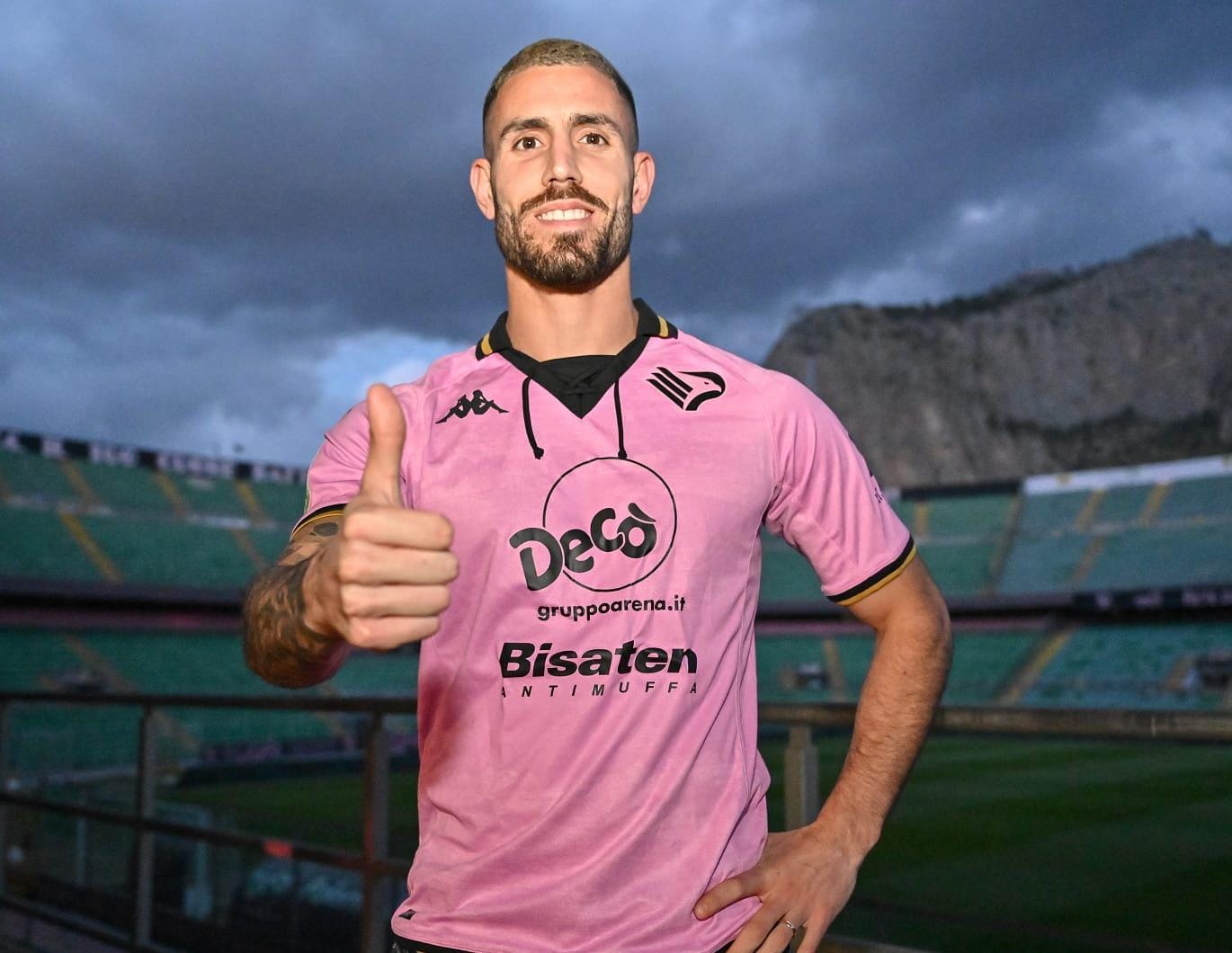 Palermo, intervento alla mano di Gomes perfettamente riuscito: Tutino rosanero