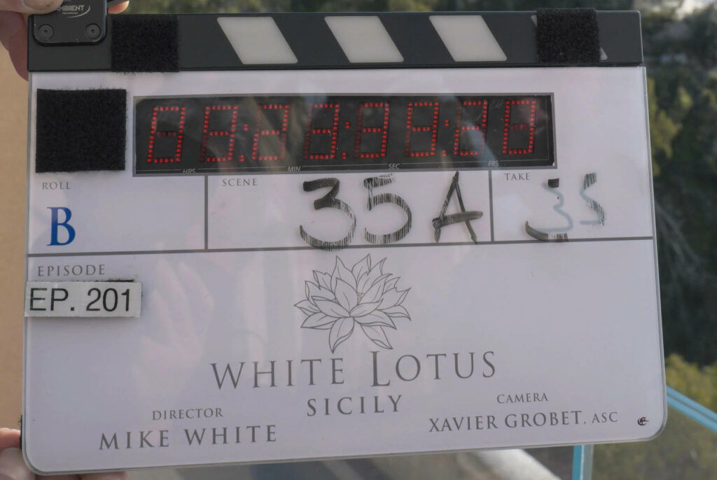 Tutti pazzi per “The White Lotus”, la miniserie ambientata in Sicilia che sbanca ai Golden Globes