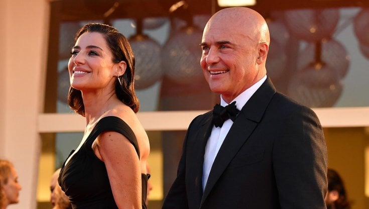 Luisa Ranieri, età, marito, figlie, vita privata e carriera: chi è l’attrice di Lolita Lobosco