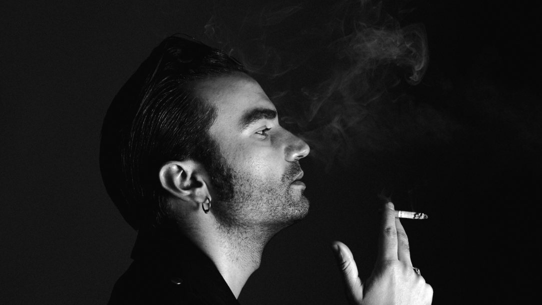 Chi è Davide Petrella, l’autore delle canzoni di Mengoni e Lazza a Sanremo 2023