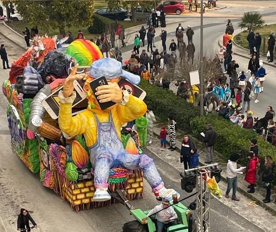 Carnevale 2023 a Palazzolo Acreide, ritornano i carri e la festa in piazza, le Foto Carnevale 2023 a Palazzolo Acreide, ritornano i carri e la festa in piazza, le Foto