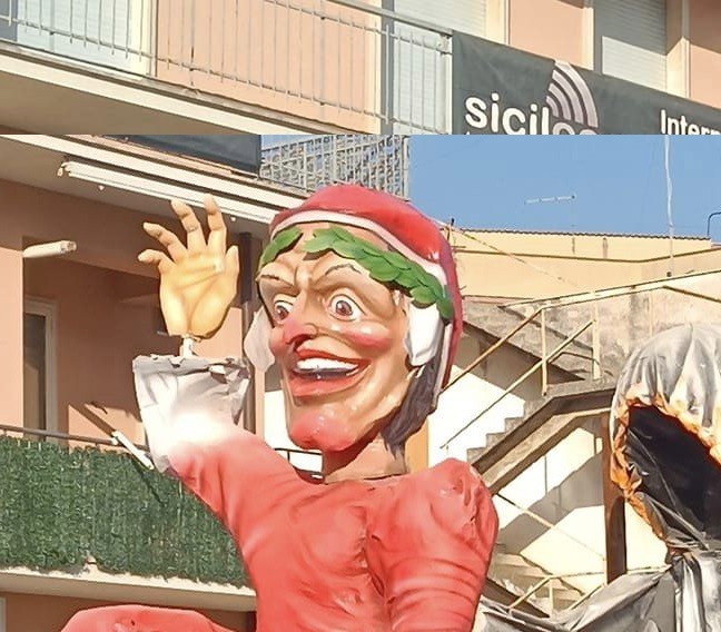 Carnevale 2023 a Palazzolo Acreide, ritornano i carri e la festa in piazza, le Foto Carnevale 2023 a Palazzolo Acreide, ritornano i carri e la festa in piazza, le Foto