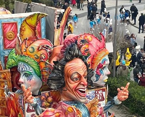 Carnevale 2023 a Palazzolo Acreide, ritornano i carri e la festa in piazza, le Foto Carnevale 2023 a Palazzolo Acreide, ritornano i carri e la festa in piazza, le Foto