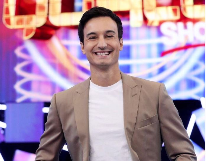 “Tale e Quale”, speciale Sanremo in 2 puntate: ecco gli artisti in gara – FOTO