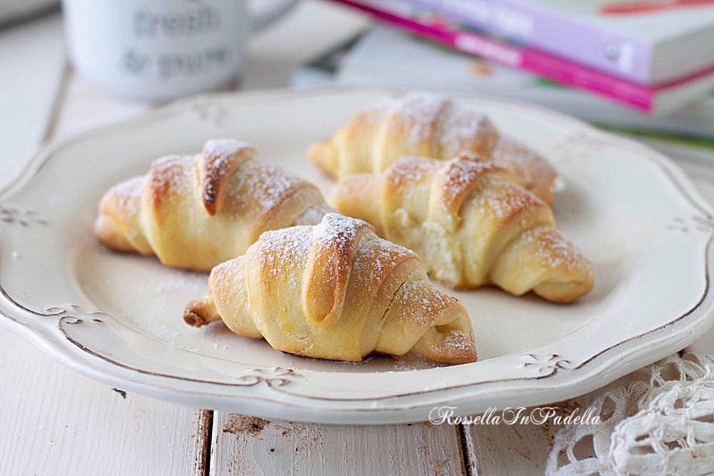 Tragedia al bar: muore soffocata dalla brioche presa a colazione