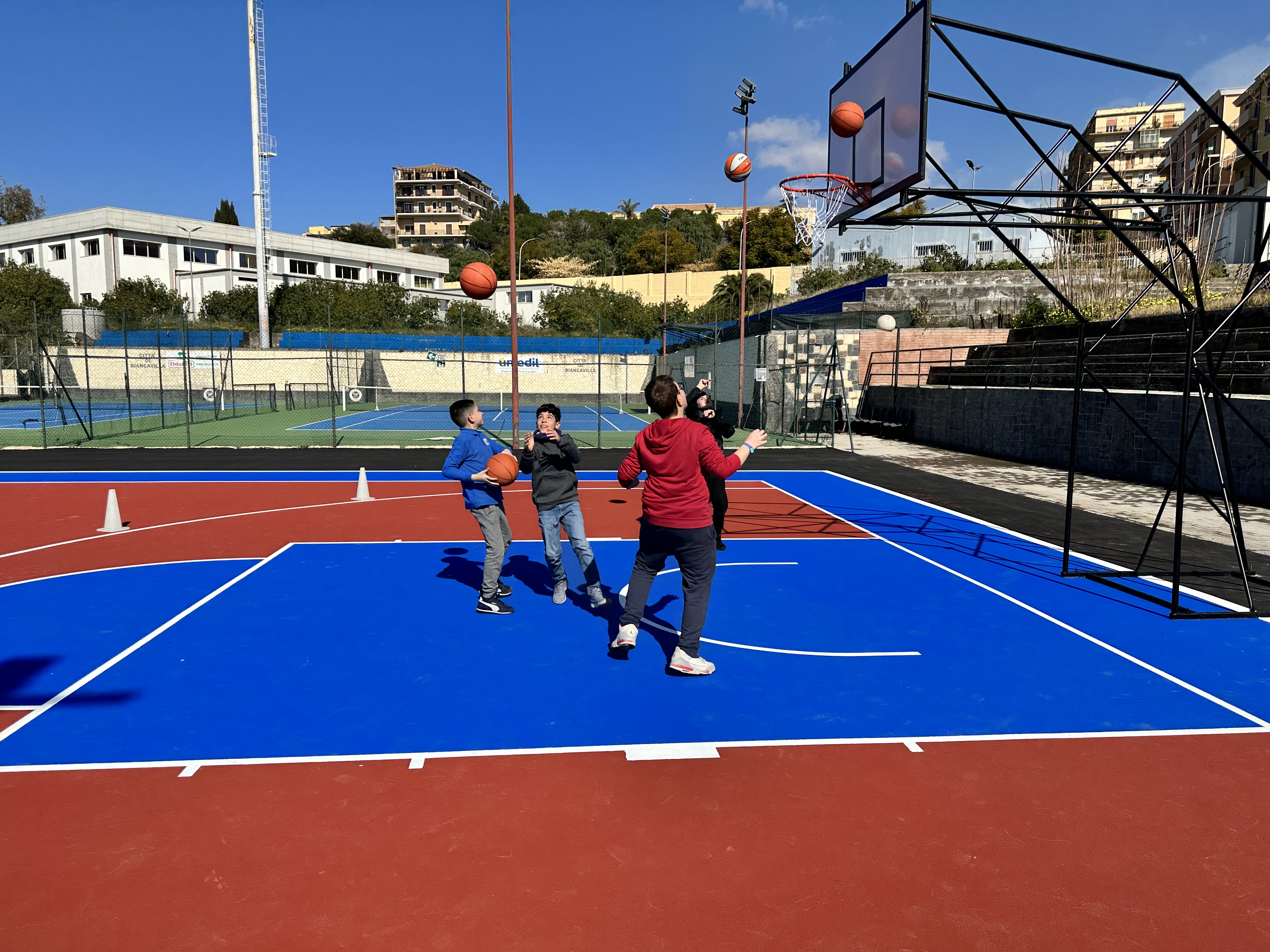 Biancavilla, inaugurato il nuovo campo da basket intitolato a “Tanino La Piana”