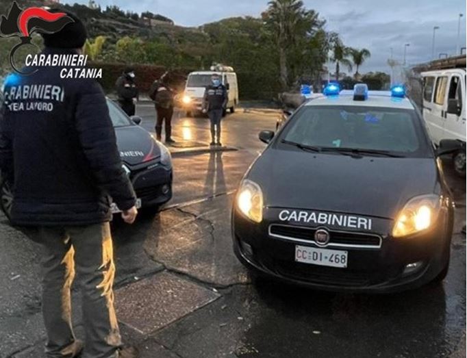 Caporalato e scarsa sicurezza sul lavoro: scatta denuncia nel Catanese