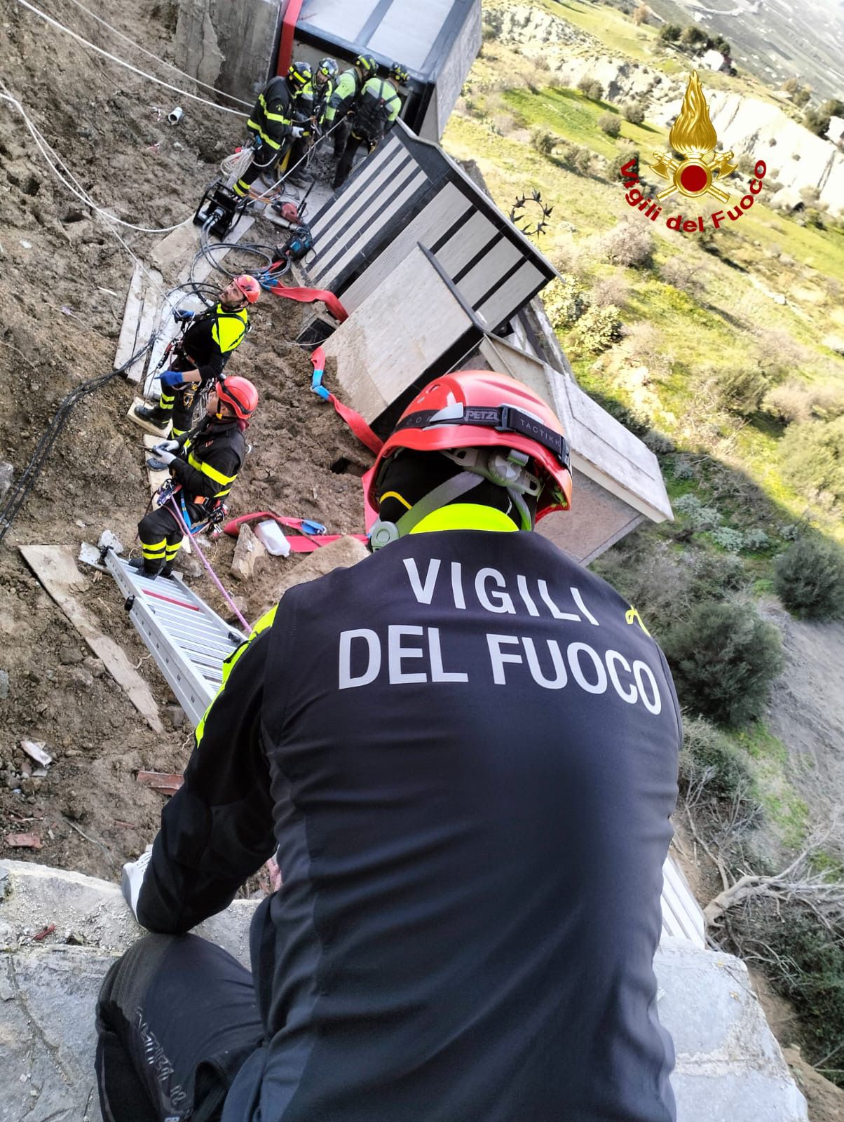 Maltempo a Mineo, conclusa prima fase di messa in sicurezza del cimitero [FOTO]