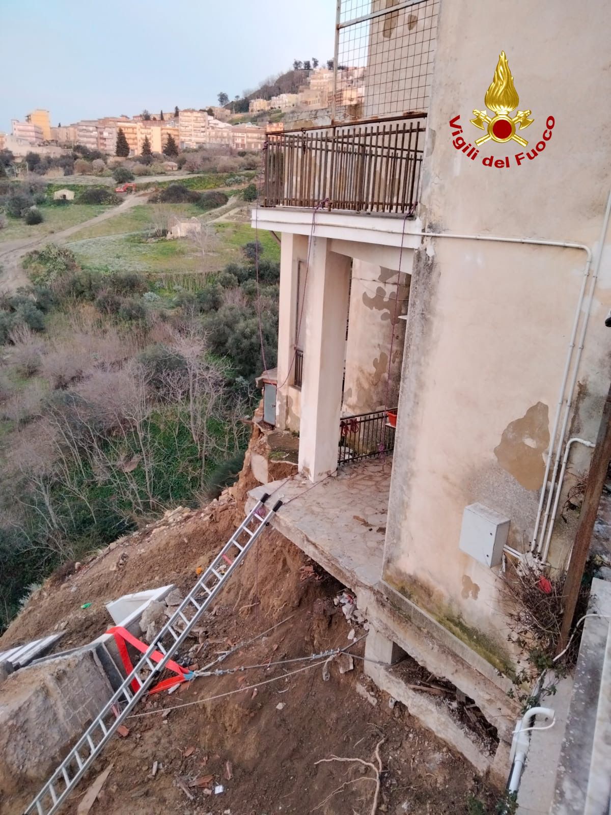 Maltempo a Mineo, conclusa prima fase di messa in sicurezza del cimitero [FOTO]