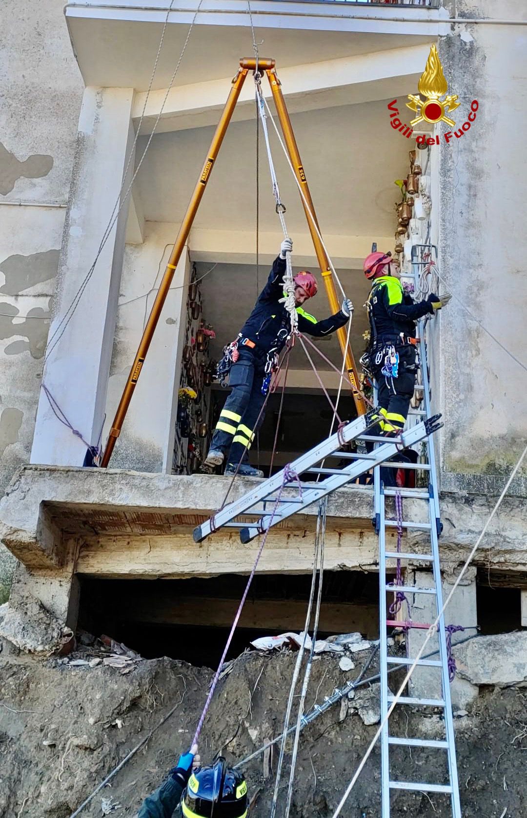 Maltempo a Mineo, conclusa prima fase di messa in sicurezza del cimitero [FOTO]