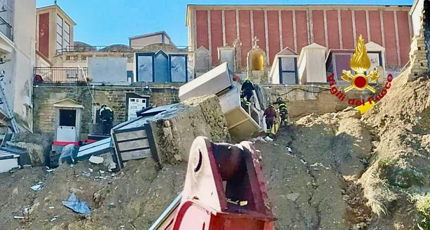 Maltempo a Mineo, conclusa prima fase di messa in sicurezza del cimitero [FOTO]