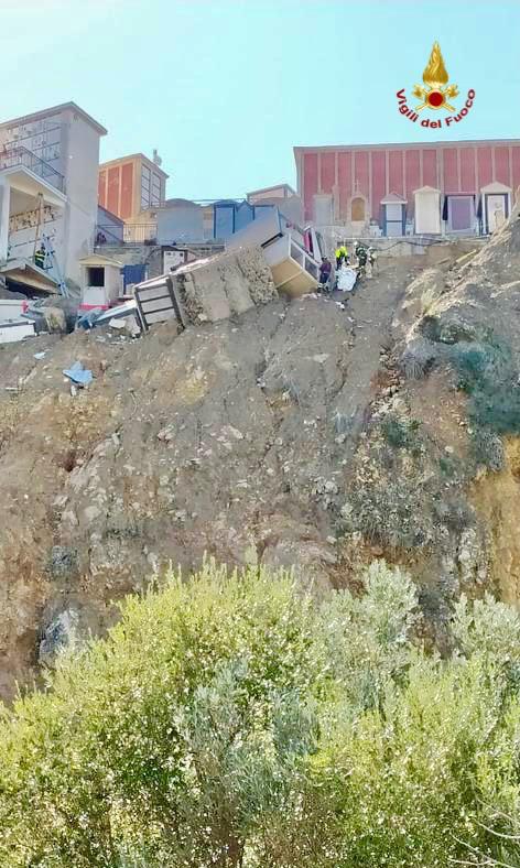 Maltempo a Mineo, conclusa prima fase di messa in sicurezza del cimitero [FOTO]