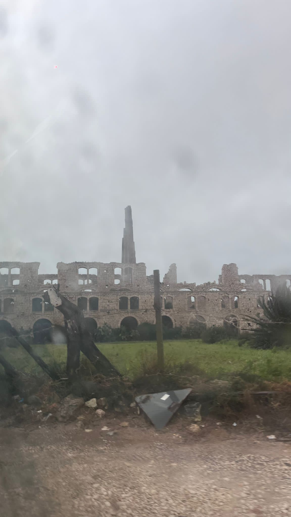 Galleria foto 'Dal finanziamento revocato ai vari crolli: Fornace Penna, storia di un bene dimenticato' - foto 1