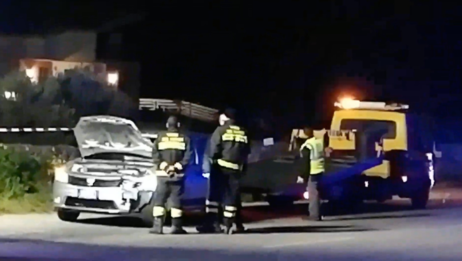 Incidente mortale nel Ragusano, 47enne travolto da auto in arrivo: soccorsi inutili