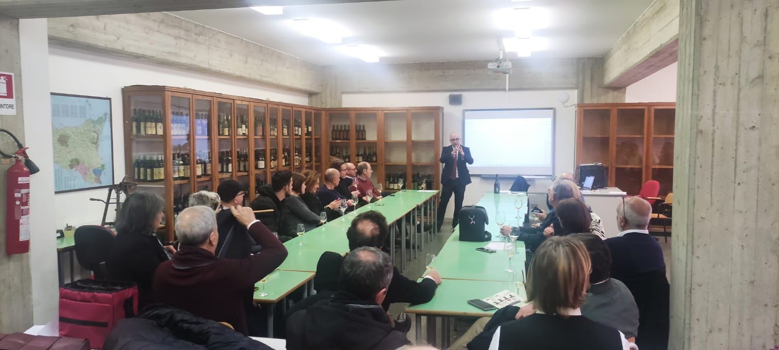 Al Fermi Eredia di Catania si inaugura la nuova sede ONAV: corso ai nastri di partenza