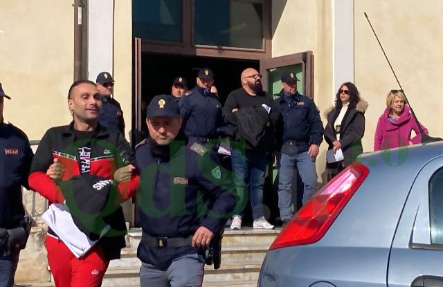 Operazione Hybris, arresti per droga e disordini in mattinata – NOMI e FOTO