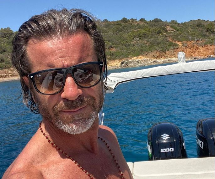 “Tale e Quale”, speciale Sanremo in 2 puntate: ecco gli artisti in gara – FOTO