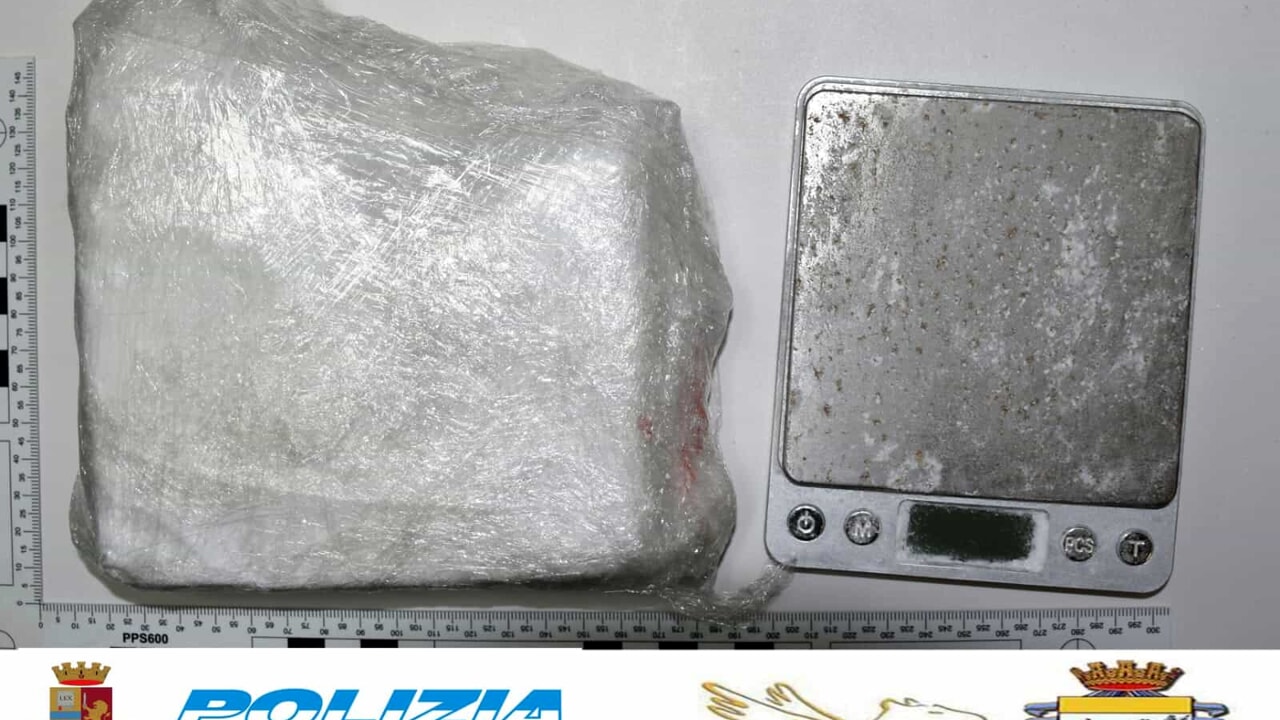 Licata, spacciano droga e manomettono contatore della luce: denunciati 3 pusher