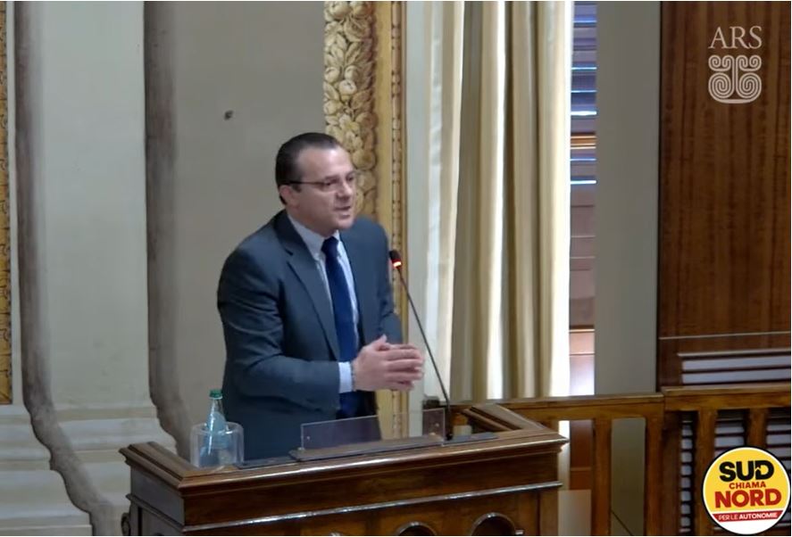 Cateno De Luca e Finanziaria: “Opposizione, il viagra della maggioranza”