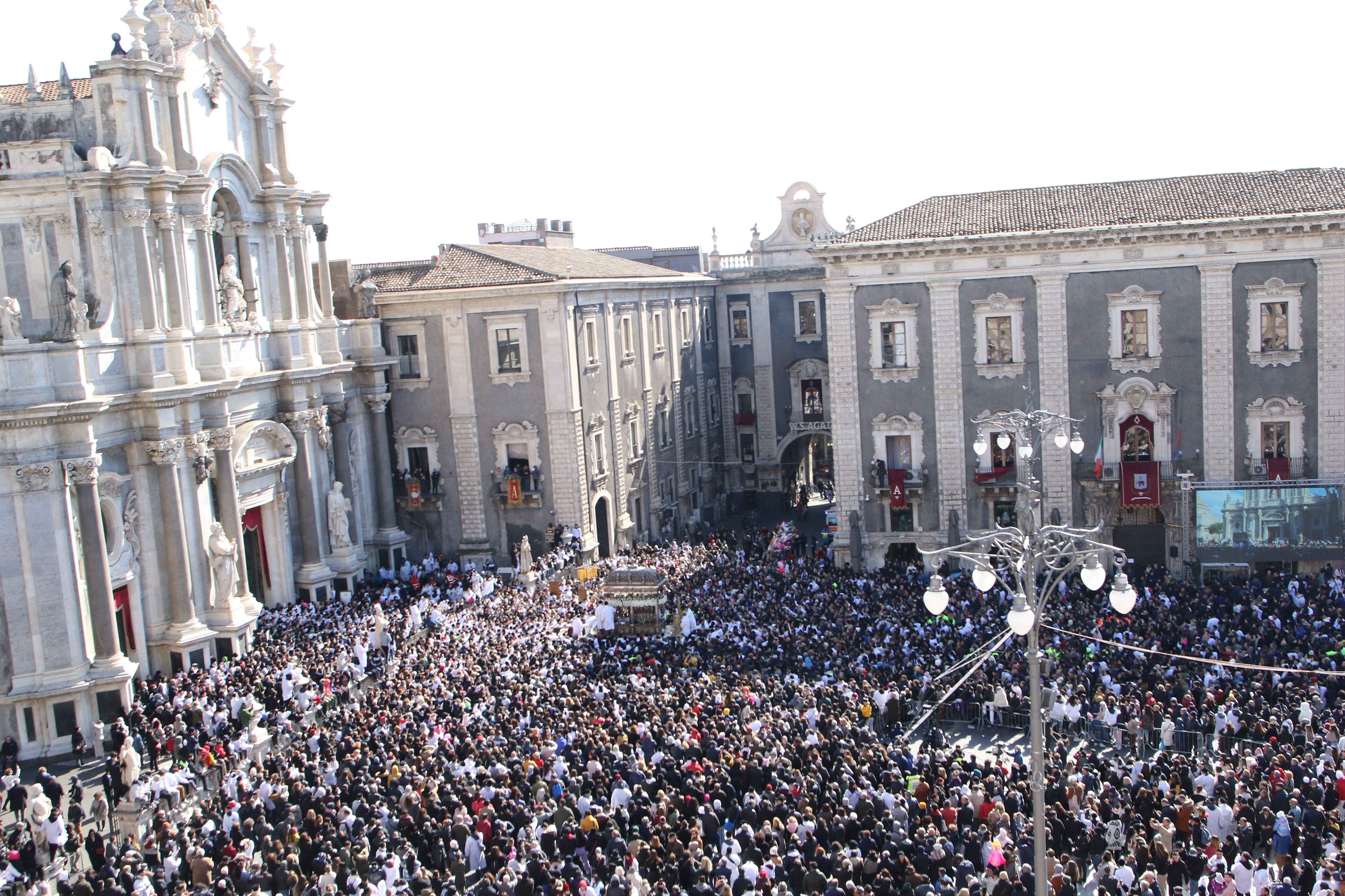 Sant’Agata 2023, fine della Festa: la Patrona di Catania torna in Cattedrale – FOTO e VIDEO