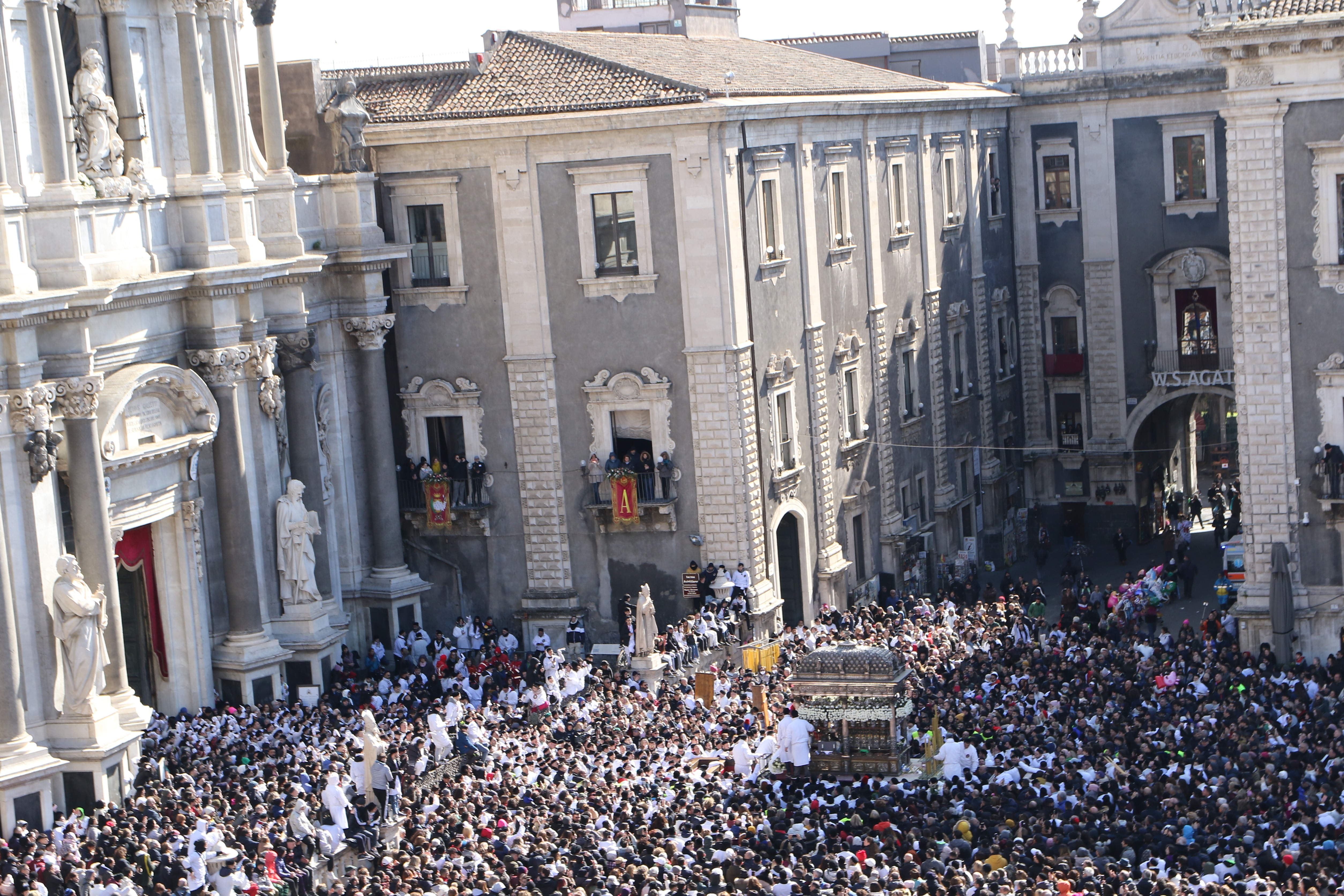 Sant’Agata 2023, fine della Festa: la Patrona di Catania torna in Cattedrale – FOTO e VIDEO
