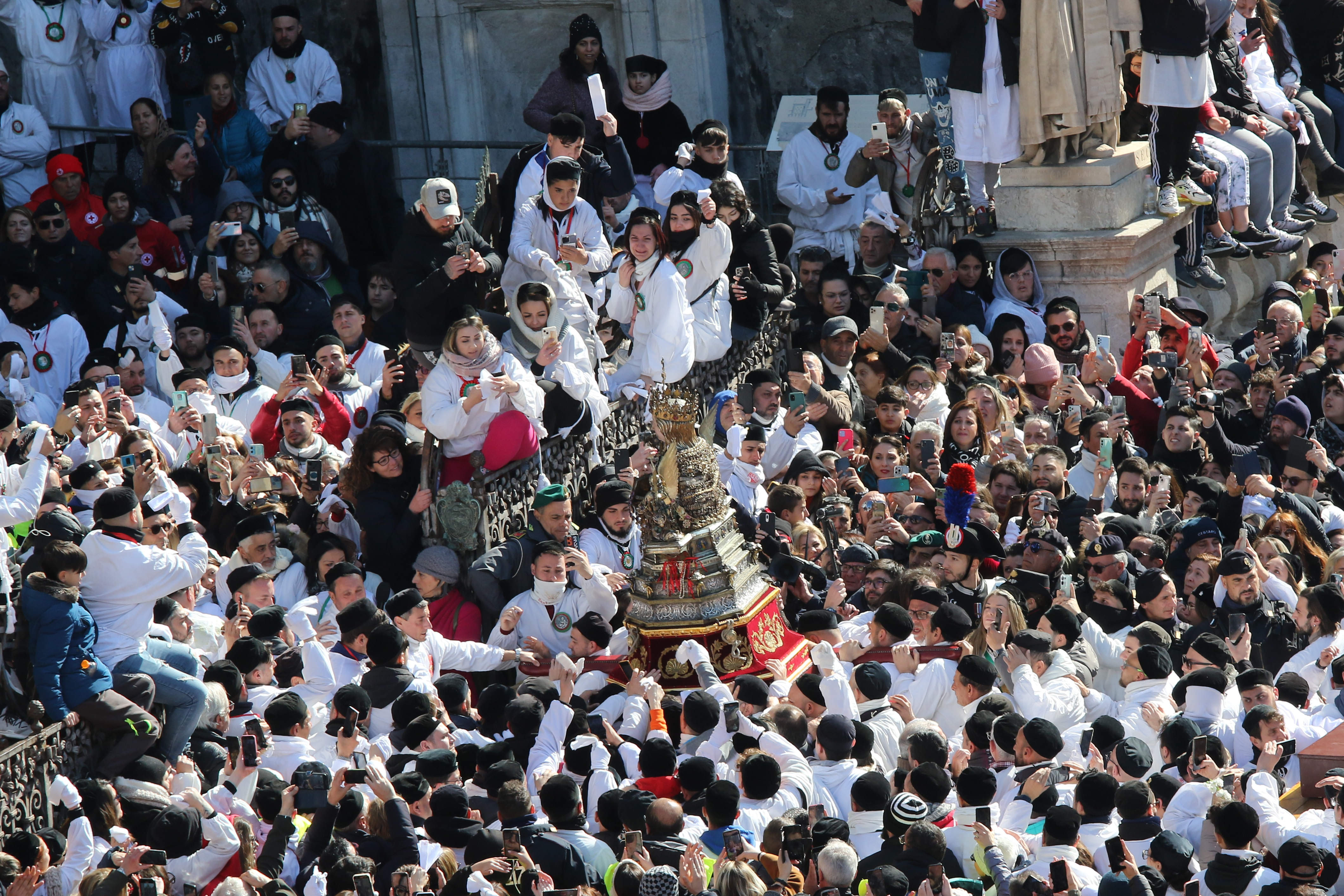 Sant’Agata 2023, fine della Festa: la Patrona di Catania torna in Cattedrale – FOTO e VIDEO
