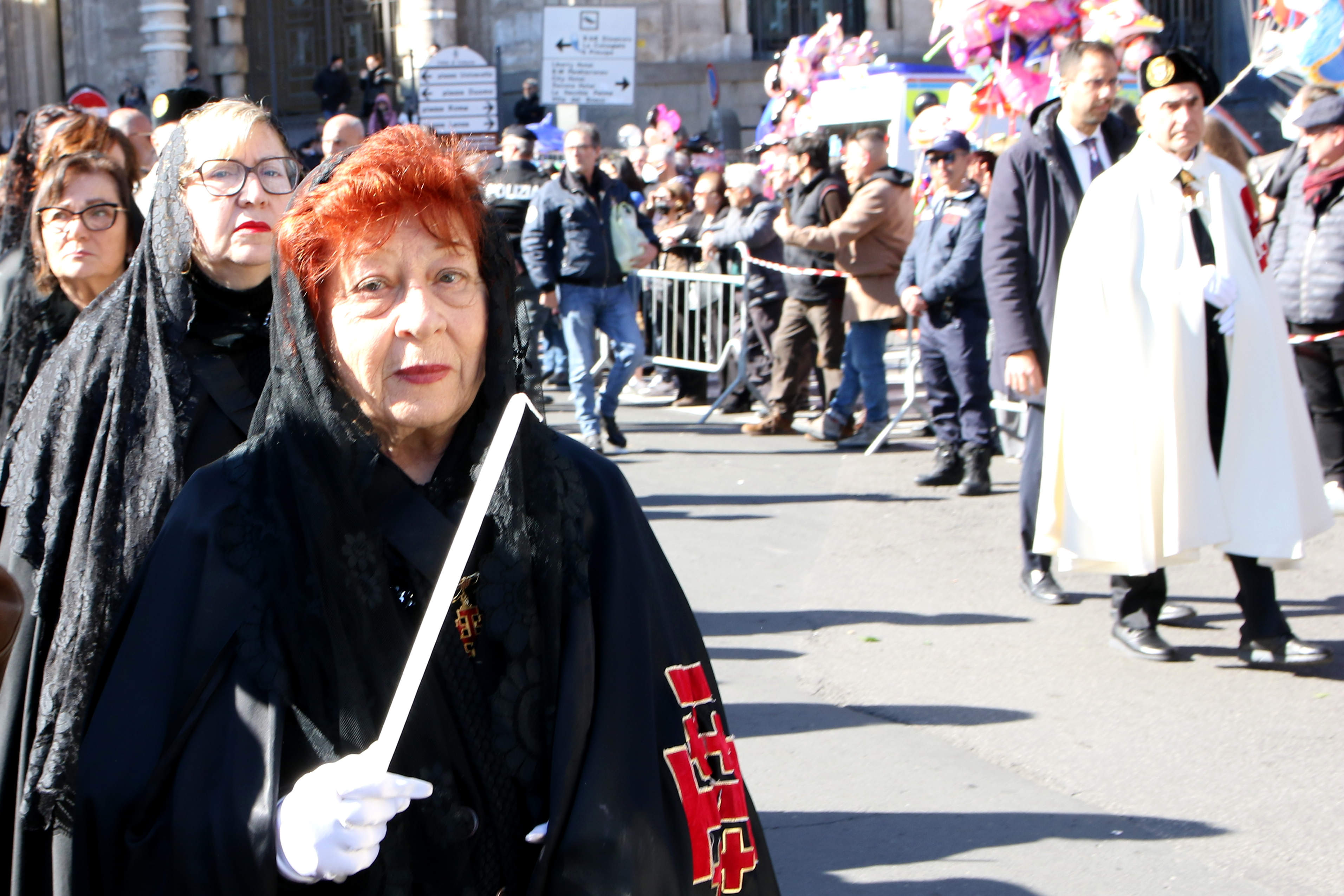 Carrozza del Senato e offerta della cera: al via ufficialmente la festa di Sant’Agata – FOTO e VIDEO Carrozza del Senato e offerta della cera: al via ufficialmente la festa di Sant’Agata – FOTO e VIDEO
