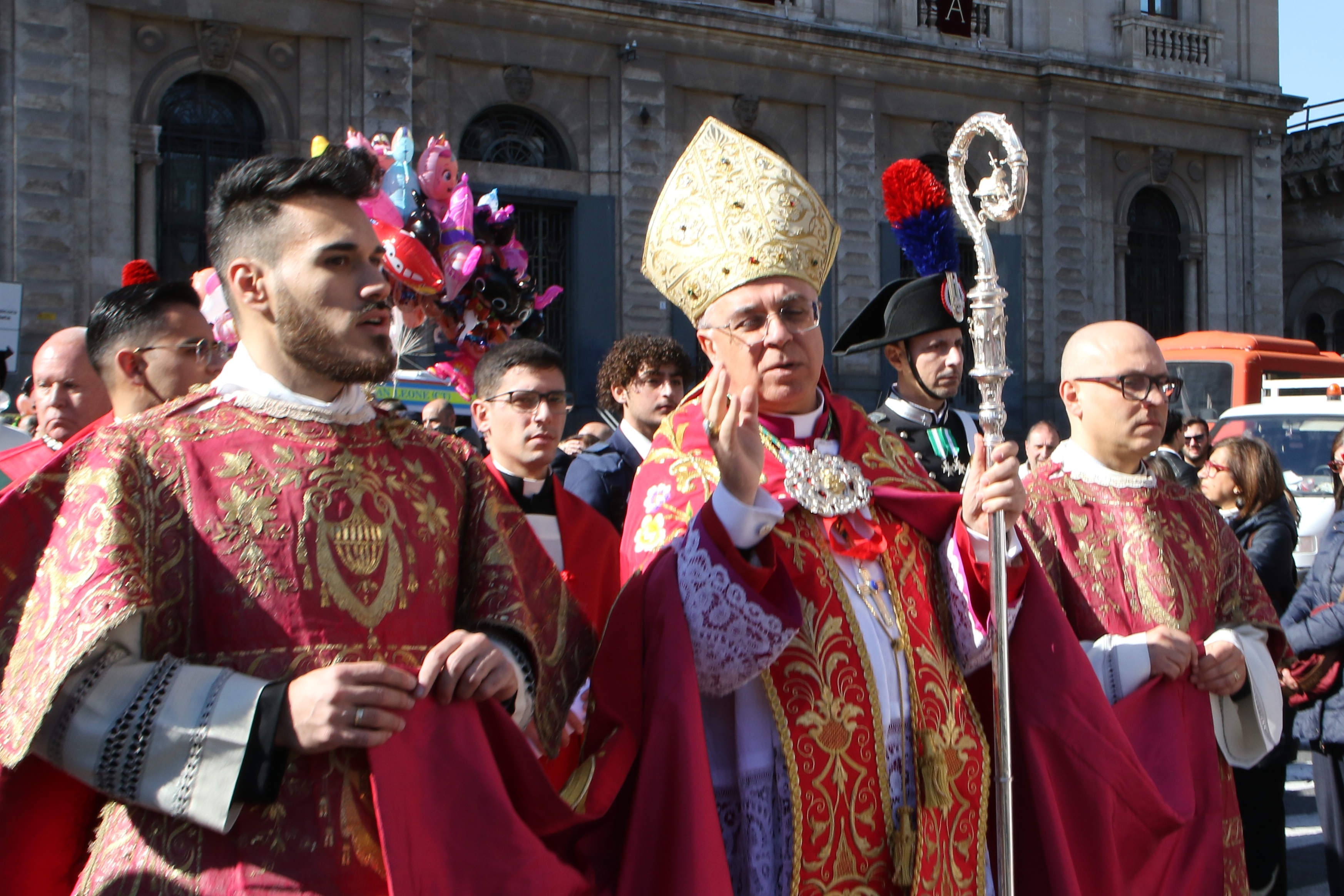 Carrozza del Senato e offerta della cera: al via ufficialmente la festa di Sant’Agata – FOTO e VIDEO Carrozza del Senato e offerta della cera: al via ufficialmente la festa di Sant’Agata – FOTO e VIDEO