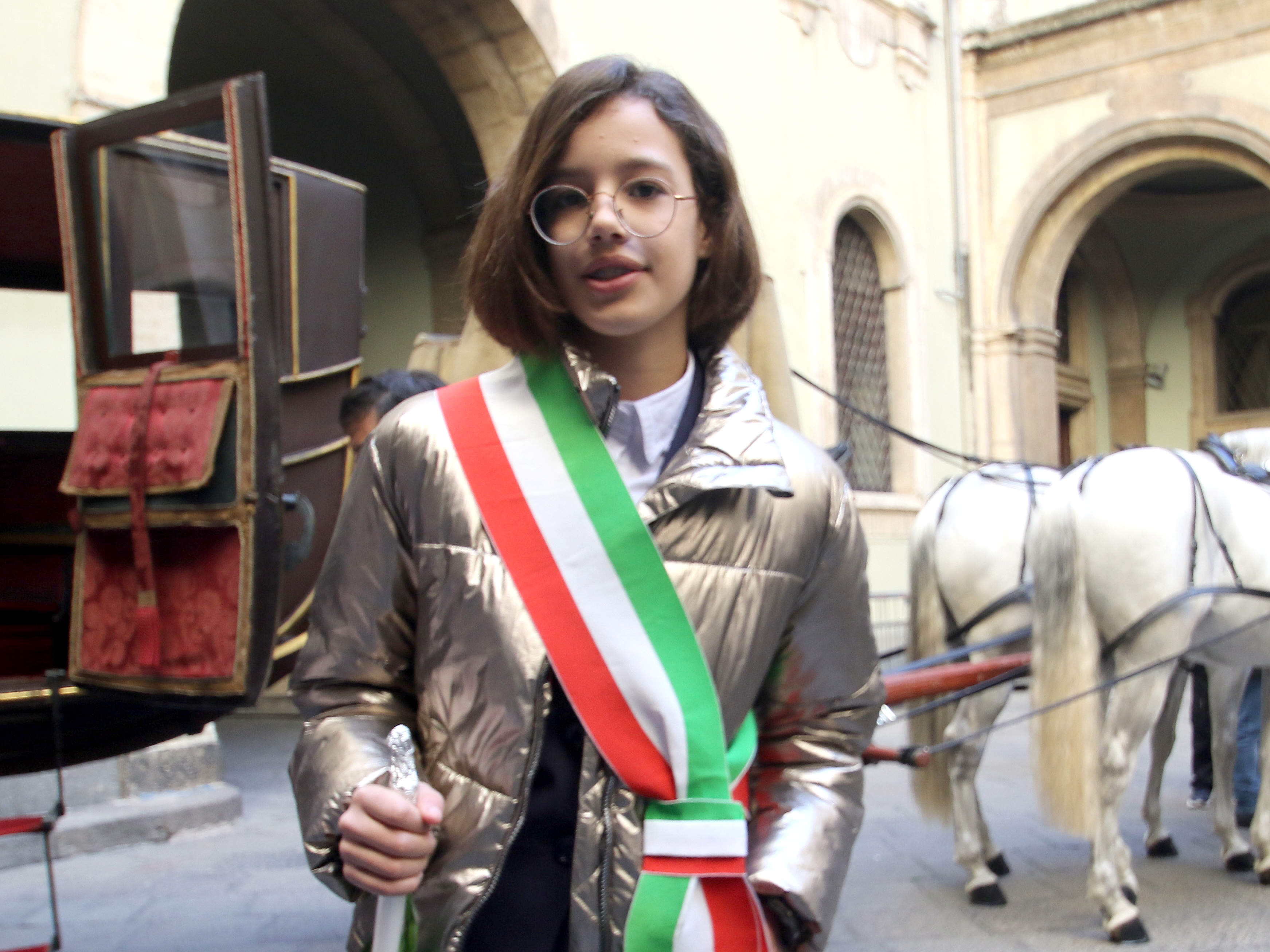 Carrozza del Senato e offerta della cera: al via ufficialmente la festa di Sant’Agata – FOTO e VIDEO Carrozza del Senato e offerta della cera: al via ufficialmente la festa di Sant’Agata – FOTO e VIDEO