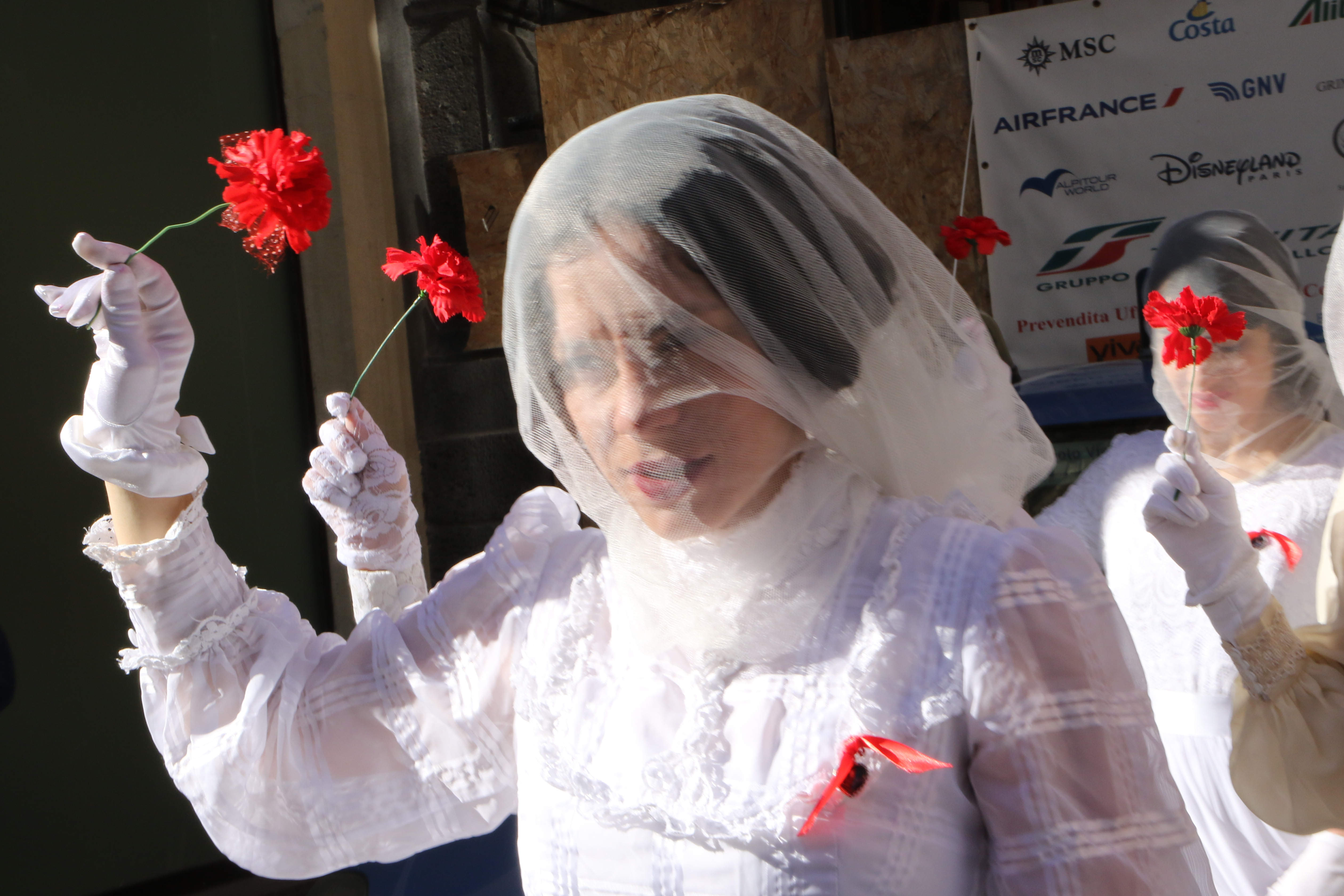 Carrozza del Senato e offerta della cera: al via ufficialmente la festa di Sant’Agata – FOTO e VIDEO Carrozza del Senato e offerta della cera: al via ufficialmente la festa di Sant’Agata – FOTO e VIDEO